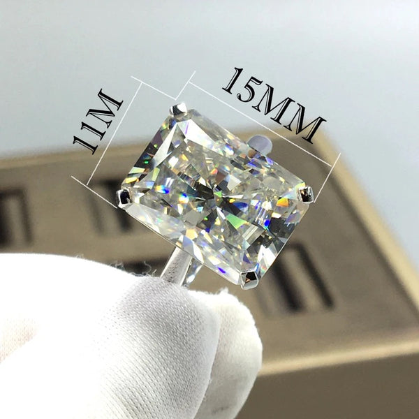 RADIANT PLATINUM RING
