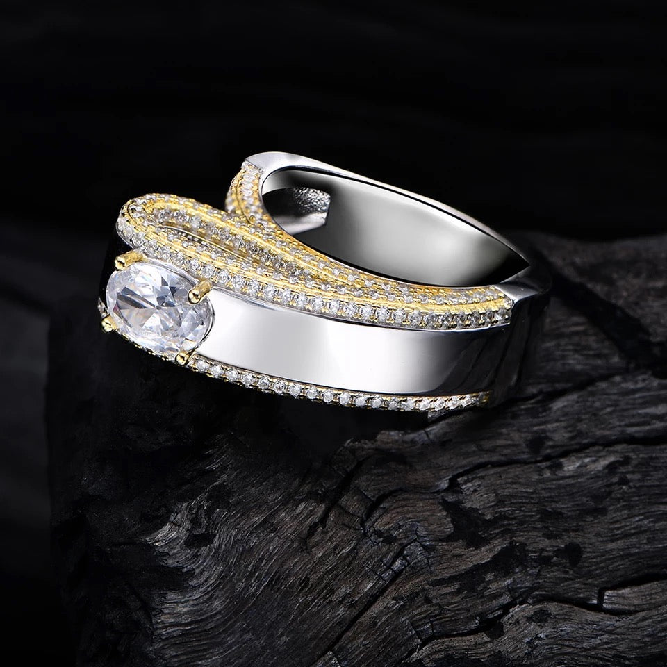 VIVID SAPPHIRE RING