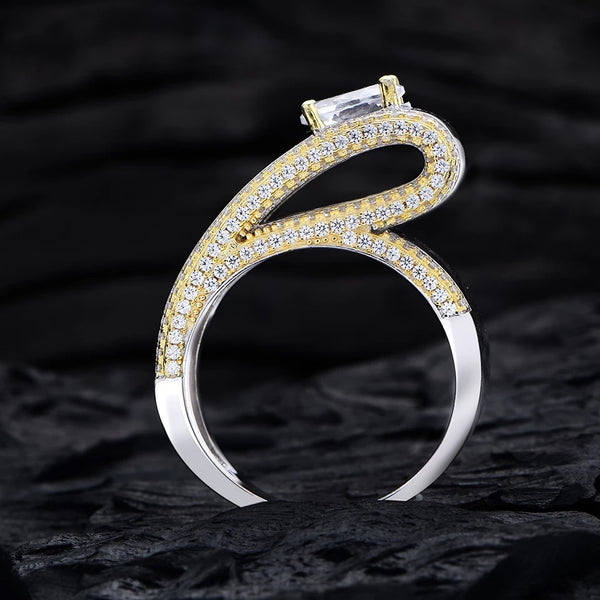 VIVID SAPPHIRE RING